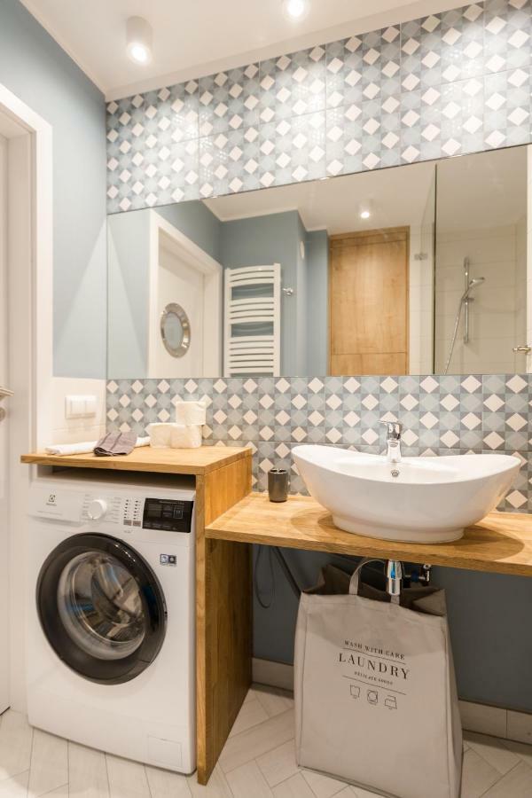 Apartament Downtown Apartment Gdynia Luaran gambar
